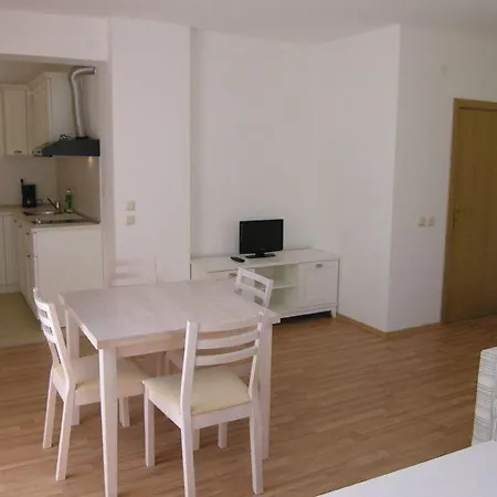 Corsica Ii Apartman *